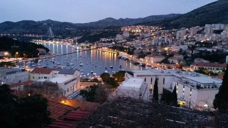 Apart Daire, Şehir Manzaralı