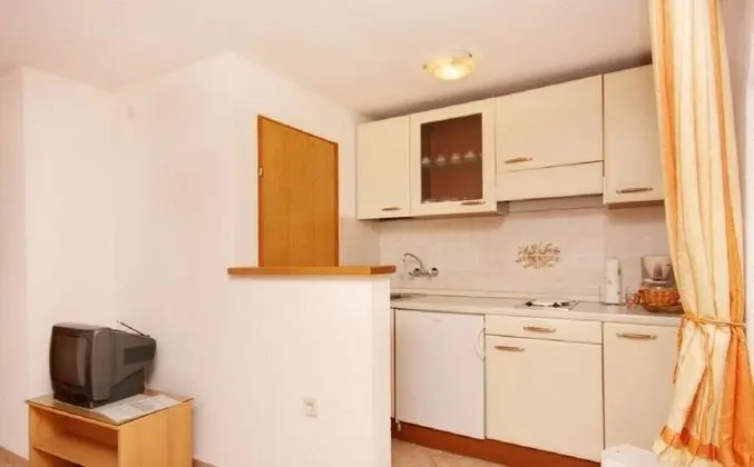 Apart Daire (Luka - with parking - A1(2+1))