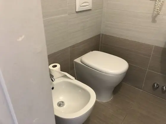 Üç Kişilik Oda, Deniz Manzaralı