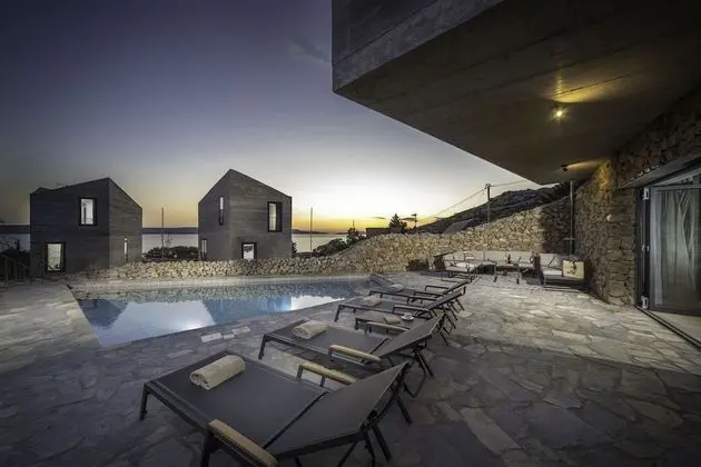 Villa (Rock)