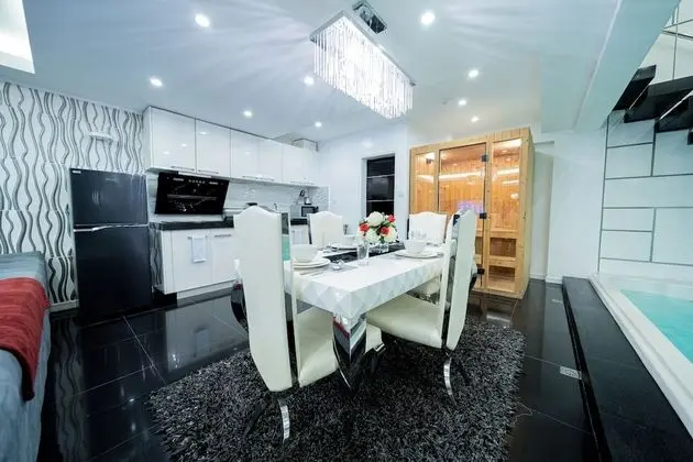 Honeymoon Çatı Katı (Loft), 1 En Büyük (King) Boy Yatak, Kişiye Özel Havuzlu