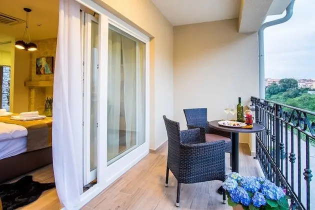Tek Büyük Yataklı Oda, Balkon (Blue)