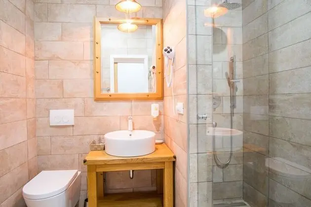 Üç Kişilik Oda, Balkon (Gold)