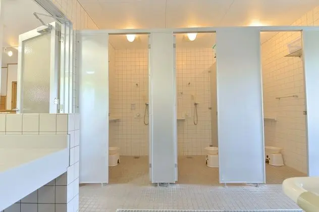 Tek Kişilik Oda, Sigara İçilmez, Ortak Banyo