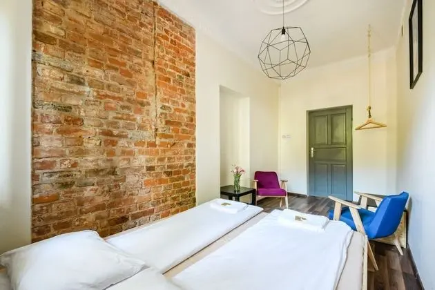 Economy Tek Büyük Yataklı Oda, 1 Yatak Odası, Ortak Banyo, Zemin Kat (Grafitowy)