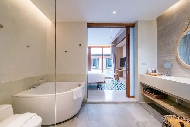 Pool Access Villa