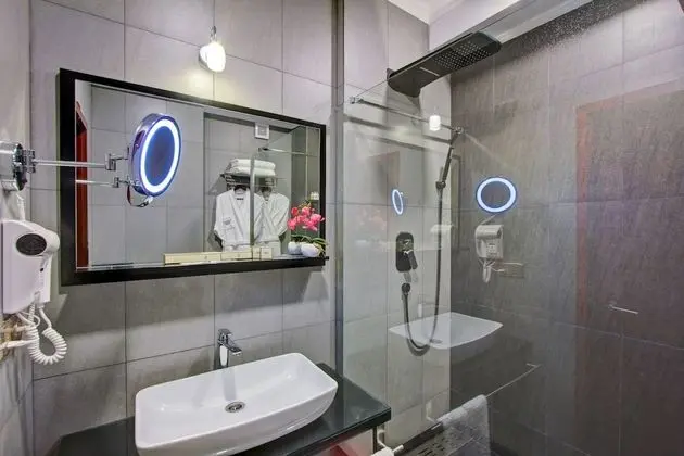 Tek Büyük Yataklı Oda, Şehir Manzaralı