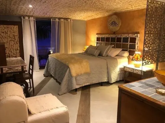 Deluxe Tek Büyük Yataklı Oda, 1 Çift Kişilik Yatak, Balkon, Bahçe Manzaralı
