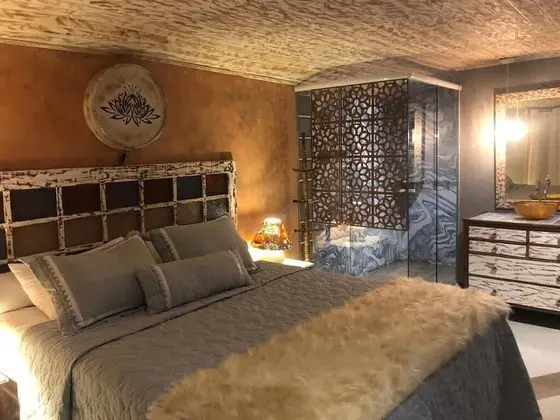 Deluxe Tek Büyük Yataklı Oda, 1 Çift Kişilik Yatak, Balkon, Bahçe Manzaralı