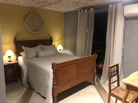 Deluxe Tek Büyük Yataklı Oda, 1 Çift Kişilik Yatak, Balkon, Bahçe Manzaralı