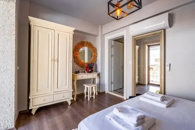 Swim Up Deluxe Oda, Havuz Manzaralı