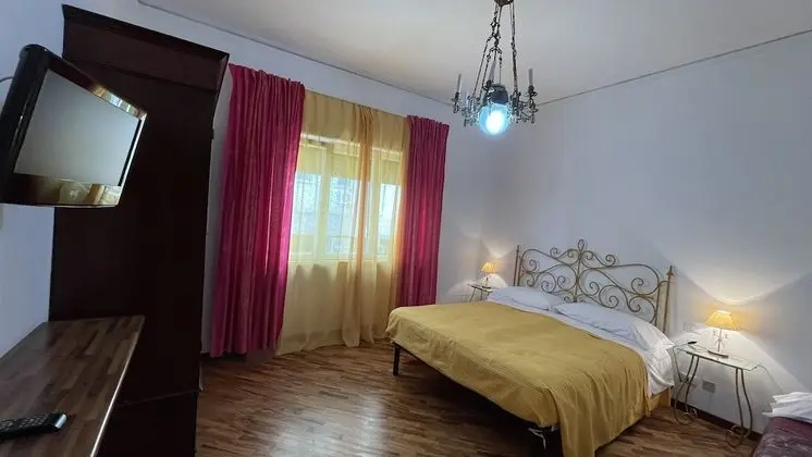 Standard Tek Büyük Yataklı Oda