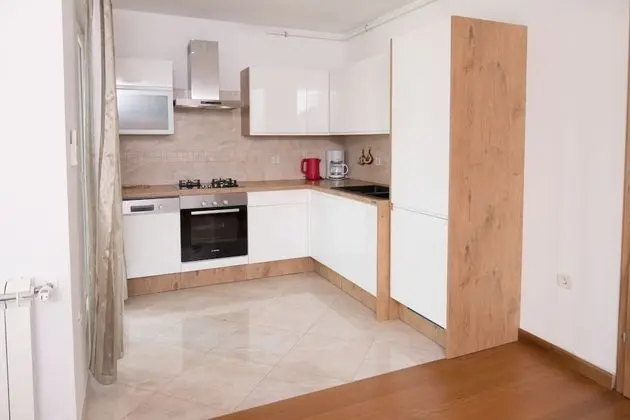 Superior Apart Daire, 2 Yatak Odası, Balkon (1)