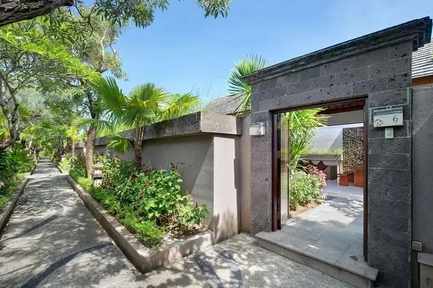 One Bedroom Deluxe Villa