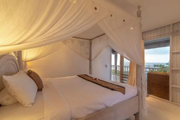 Classic Villa, 4 Yatak Odası, Kişiye Özel Havuzlu, Plaj Manzaralı