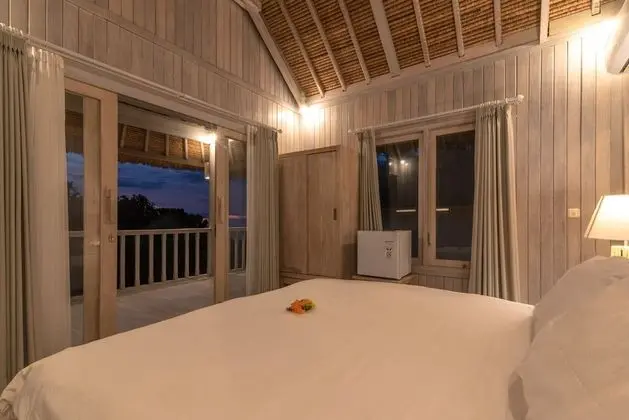 Classic Villa, 4 Yatak Odası, Kişiye Özel Havuzlu, Plaj Manzaralı
