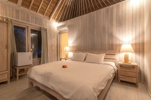 Classic Villa, 4 Yatak Odası, Kişiye Özel Havuzlu, Plaj Manzaralı