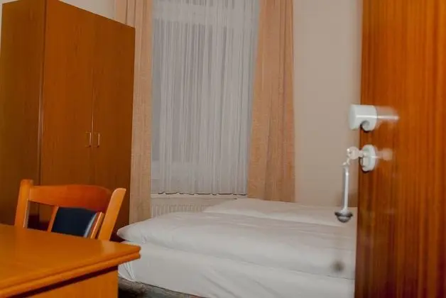İki Ayrı Yataklı Oda, 2 Tek Kişilik Yatak