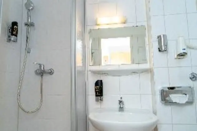 Tek Kişilik Oda