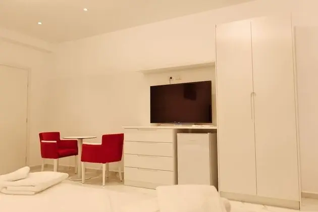 Üç Kişilik Oda