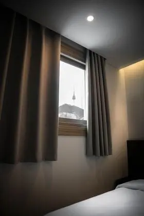 Üç Kişilik Oda