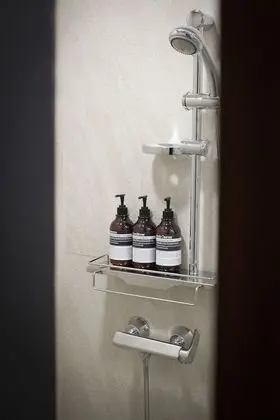Üç Kişilik Oda