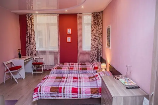 Comfort Tek Büyük veya İki Ayrı Yataklı Oda