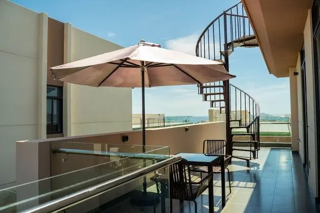 Grand Villa