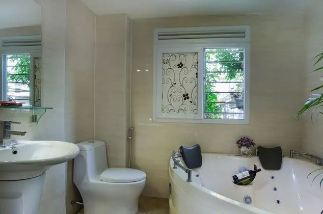 Süit, Balkon