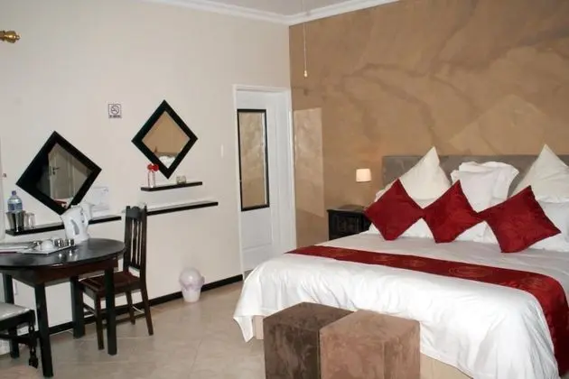 Standard Tek Büyük Yataklı Oda (Kliphuis)