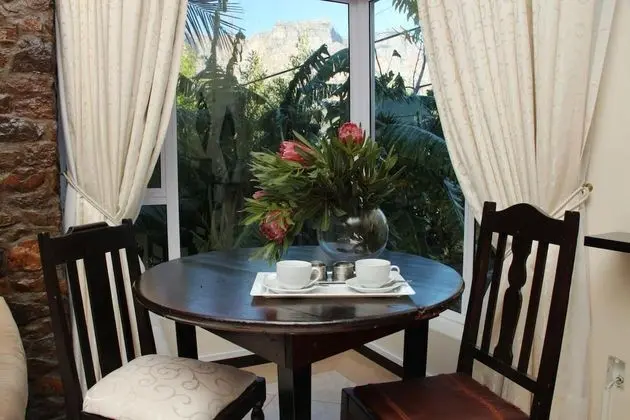 Standard Tek Büyük Yataklı Oda (Kliphuis)