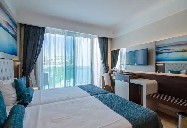 https://imagessl.etstur.com/files/images/hotelImages/TR/99118/l/The-Lumos-Deluxe-Resort-Hotel---Spa-Oda-260725.jpg