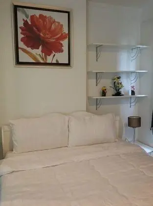 1 Bedroom Condo