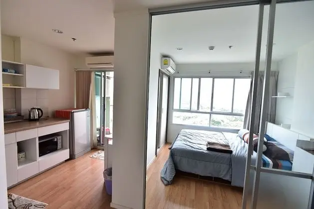1 Bedroom Condo