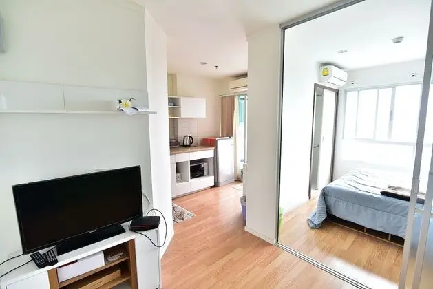 1 Bedroom Condo