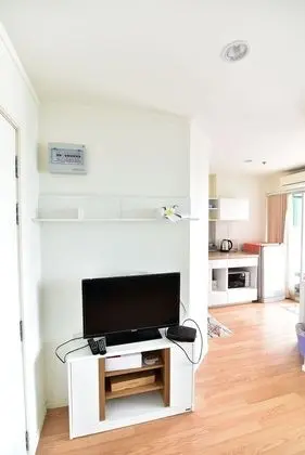 1 Bedroom Condo