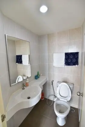 1 Bedroom Condo