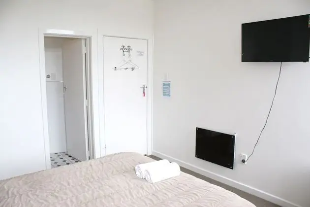 Premium Tek Büyük Yataklı Oda, Banyolu/Duşlu (Room 9)