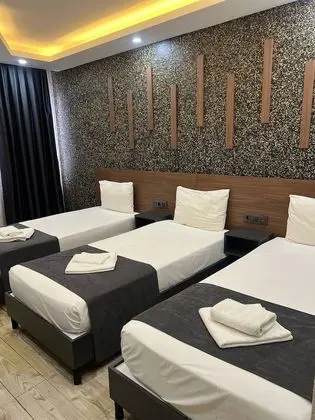 Basic Üç Kişilik Oda