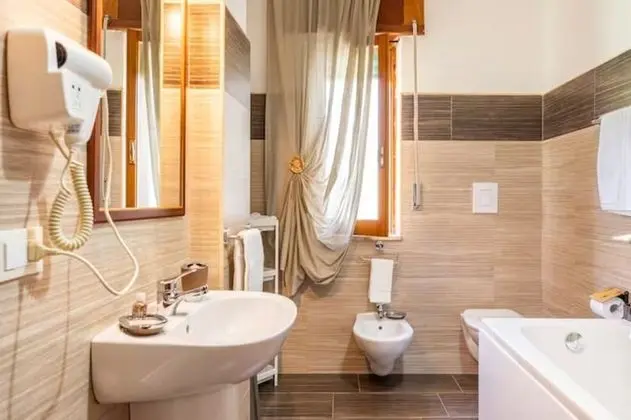 Standard Tek Büyük Yataklı Oda, 1 Yatak Odası, Küvet