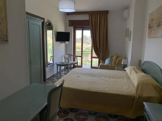 Standard Üç Kişilik Oda, 1 Yatak Odası, Banyolu/Duşlu