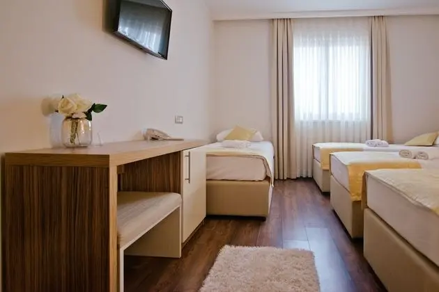 Family Oda, Şehir Manzaralı