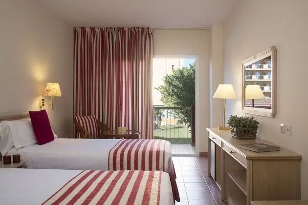 Comfort Üç Kişilik Oda, Balkon (2Adults  + 1Child )