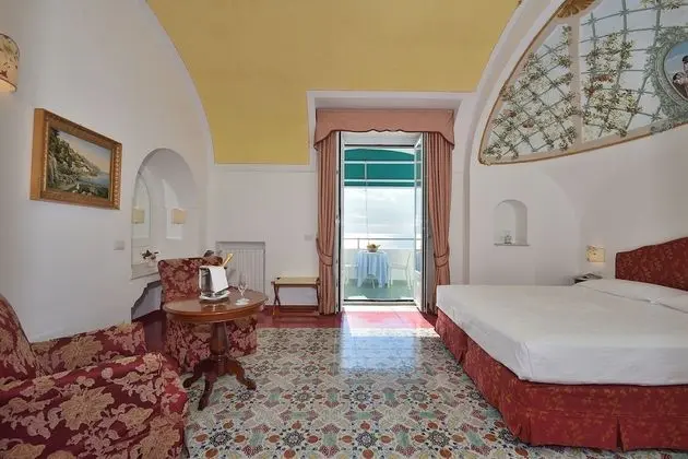 Deluxe Üç Kişilik Oda, Deniz Manzaralı