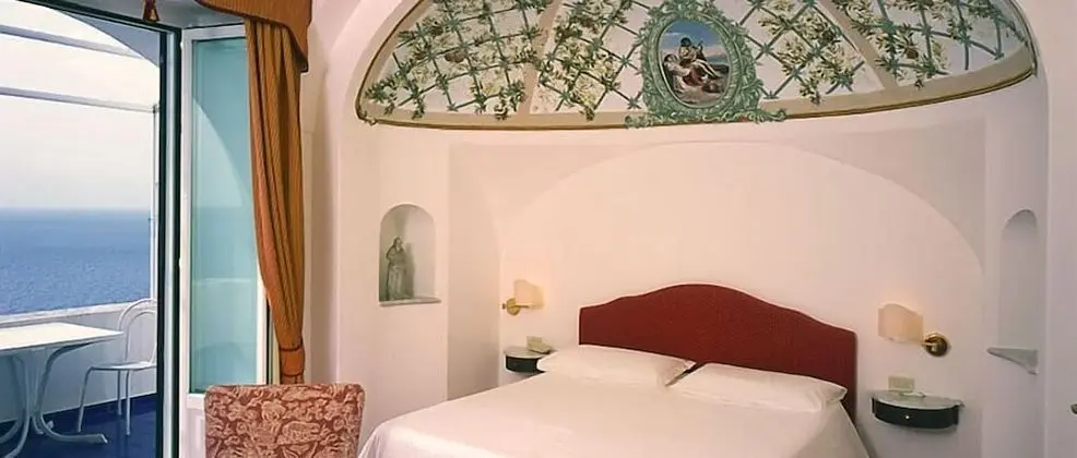 Deluxe Üç Kişilik Oda, Deniz Manzaralı