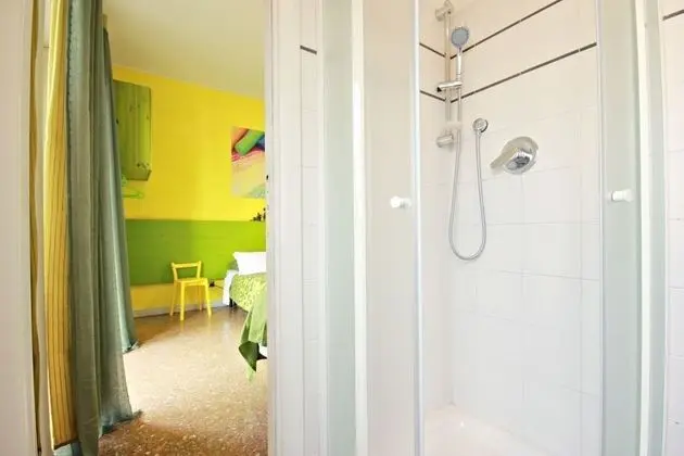 Dört Kişilik Oda, Özel Banyo