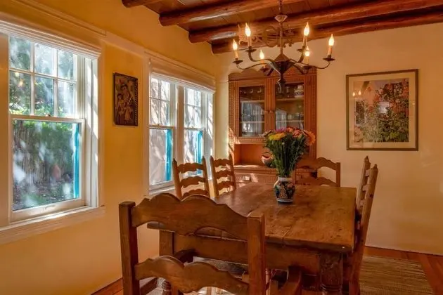 Ev (Luna - Historic Adobe Retreat, Walk t)