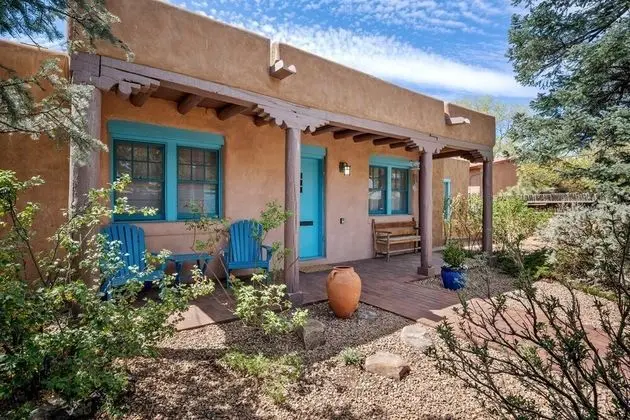 Ev (Luna - Historic Adobe Retreat, Walk t)