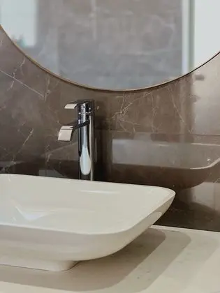 Tek Büyük Yataklı Oda, 1 Büyük (Queen) Boy Yatak, Ortak Banyo
