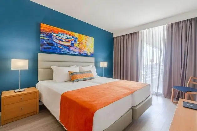 Apart Daire, 2 Yatak Odası, Balkon, Marina Manzaralı